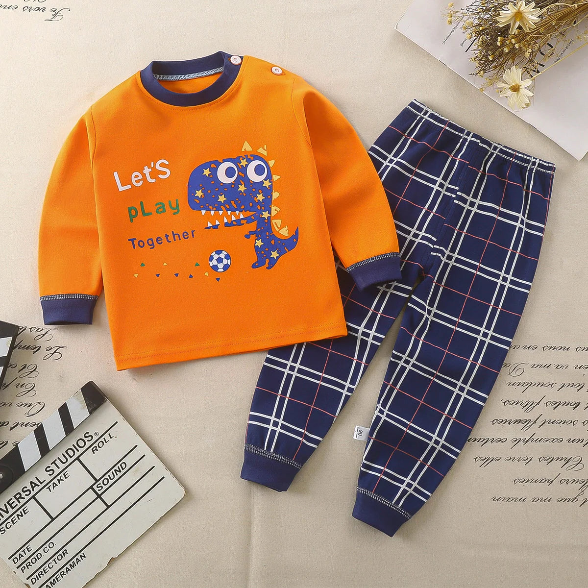 2024 Girls Comfortable 100% Cotton Long-Sleeved Sleepwear Pajamas Suit Breathable Relaxing Cartoon-Printed Pajamas for Children