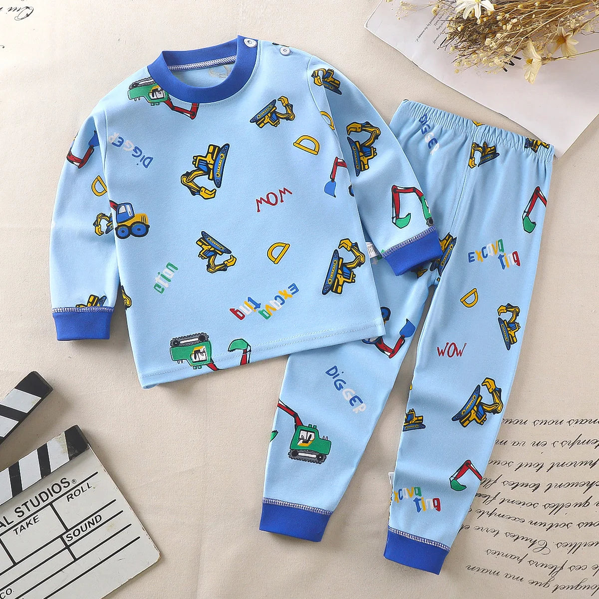 2024 Girls Comfortable 100% Cotton Long-Sleeved Sleepwear Pajamas Suit Breathable Relaxing Cartoon-Printed Pajamas for Children