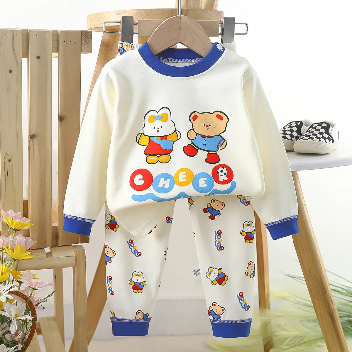 2024 Girls Comfortable 100% Cotton Long-Sleeved Sleepwear Pajamas Suit Breathable Relaxing Cartoon-Printed Pajamas for Children