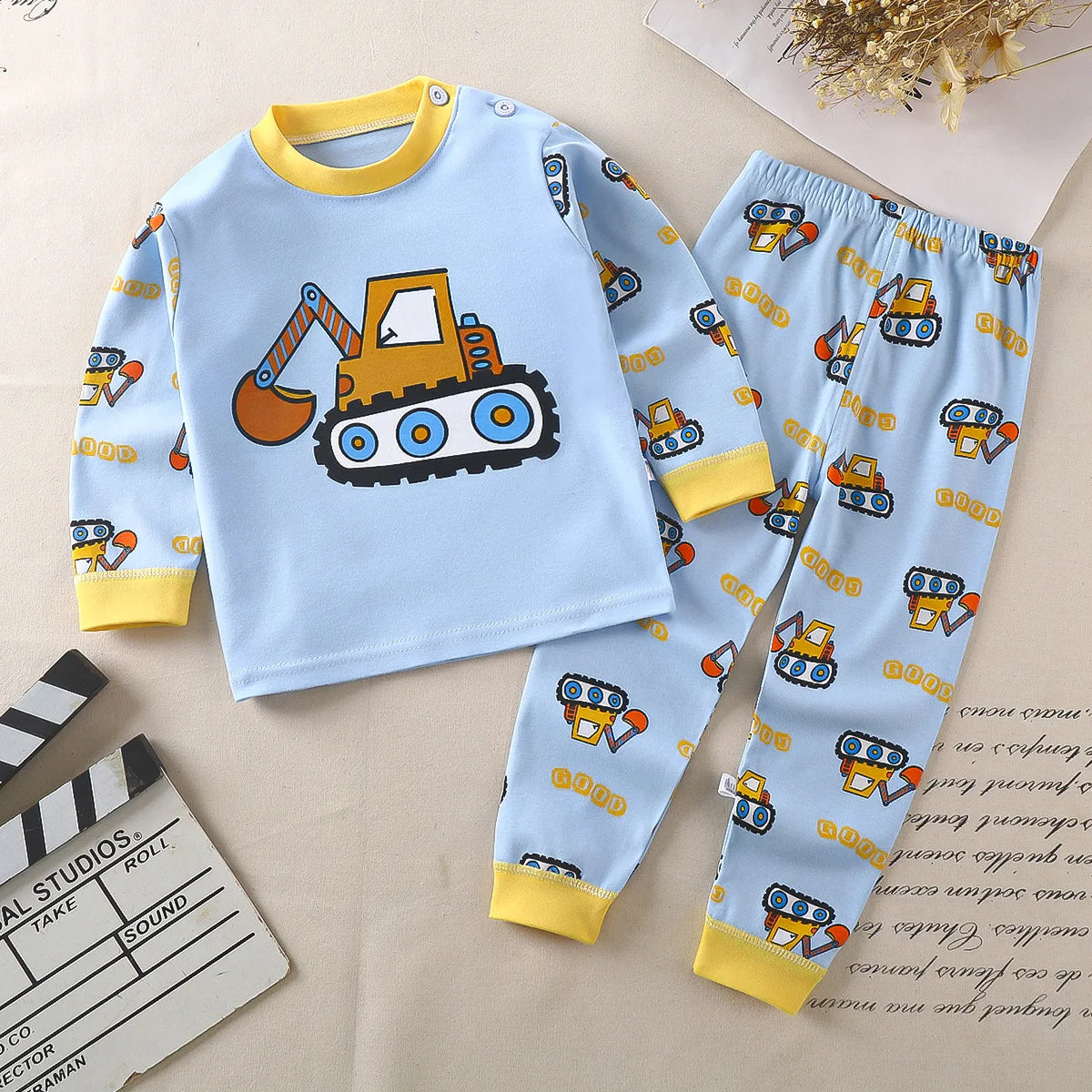 2024 Girls Comfortable 100% Cotton Long-Sleeved Sleepwear Pajamas Suit Breathable Relaxing Cartoon-Printed Pajamas for Children