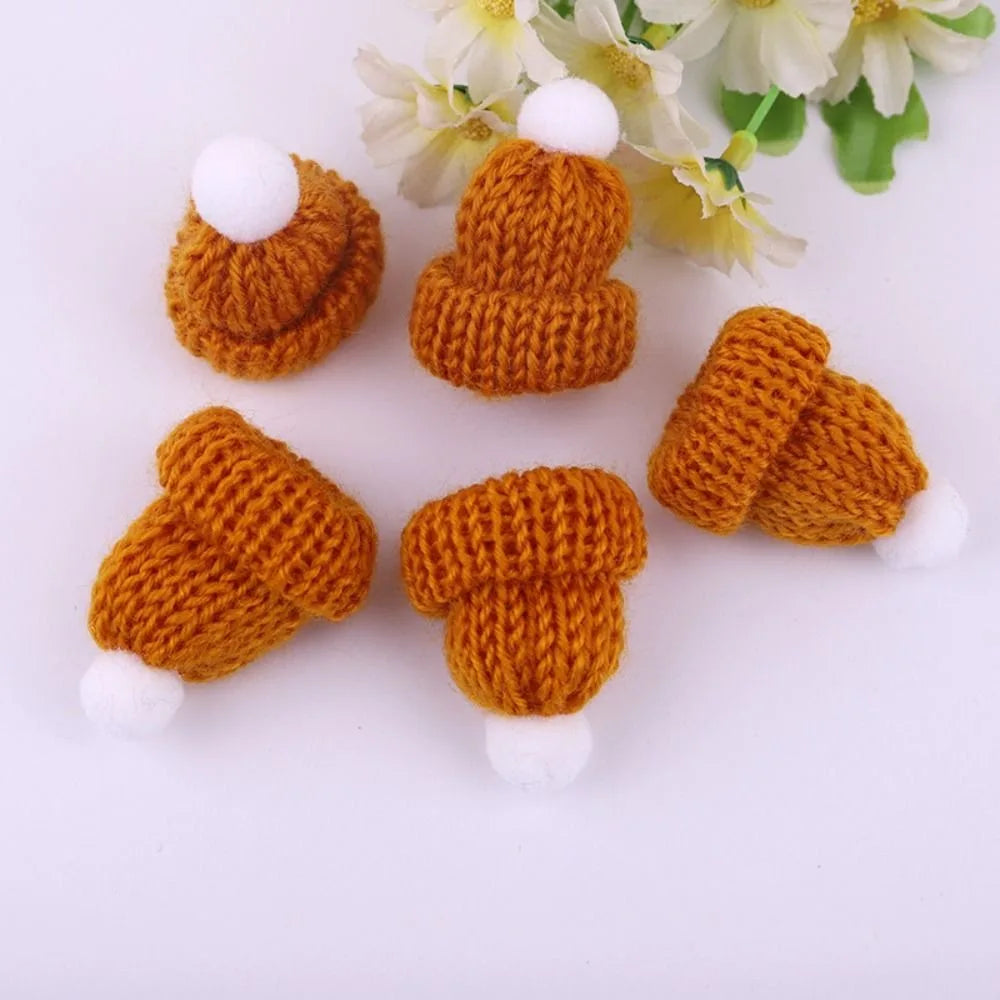 1PC Mini Knitting Hats Wine Bottle Stopper Christmas Tree Ornaments Finger Toys Doll Cap DIY Handmade Sewing Crafts Materials