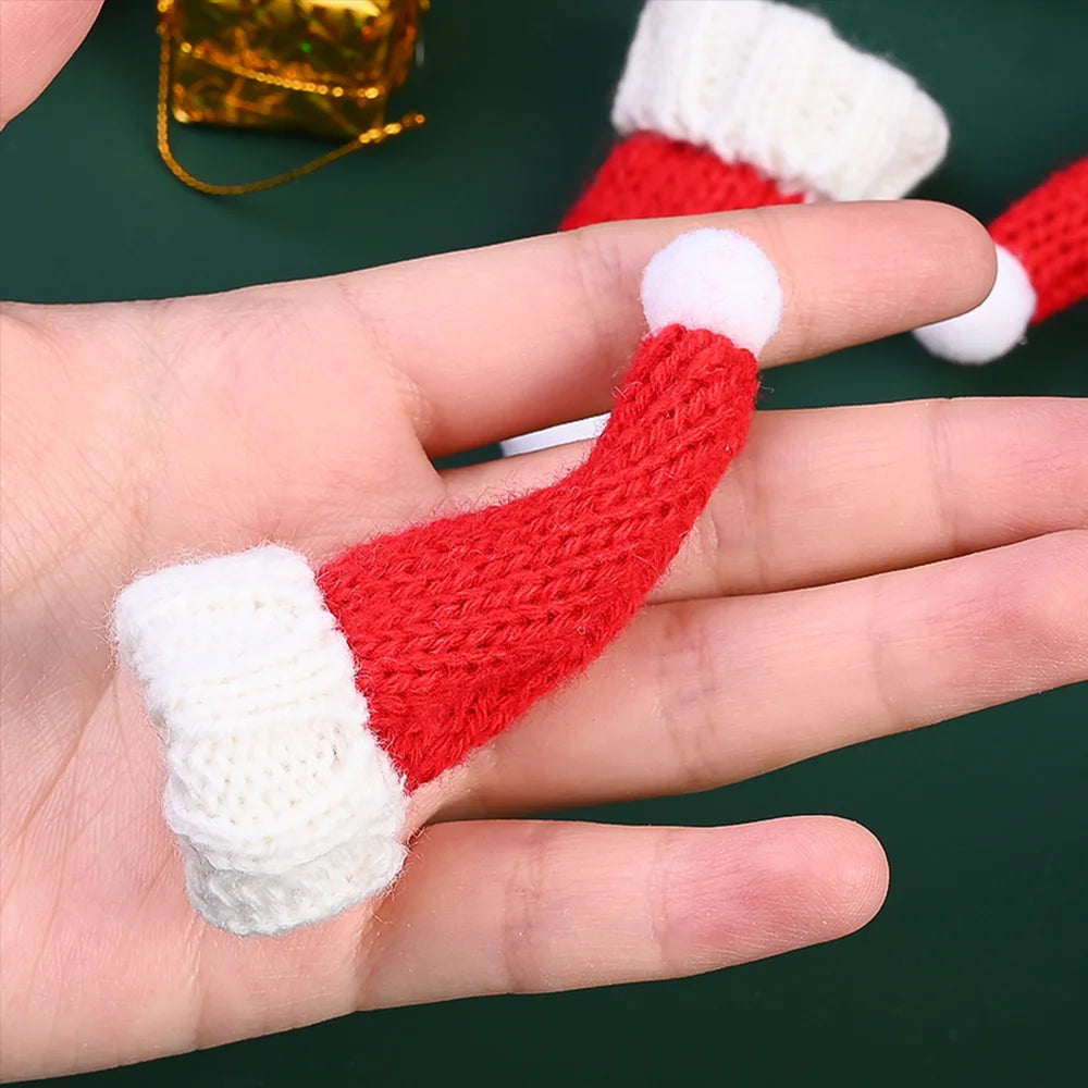 iYOE 10pcs Festive Christmas Mini Santa Hats Scarf Red & White Fabric for Party Supplies Festive Holiday Decorations