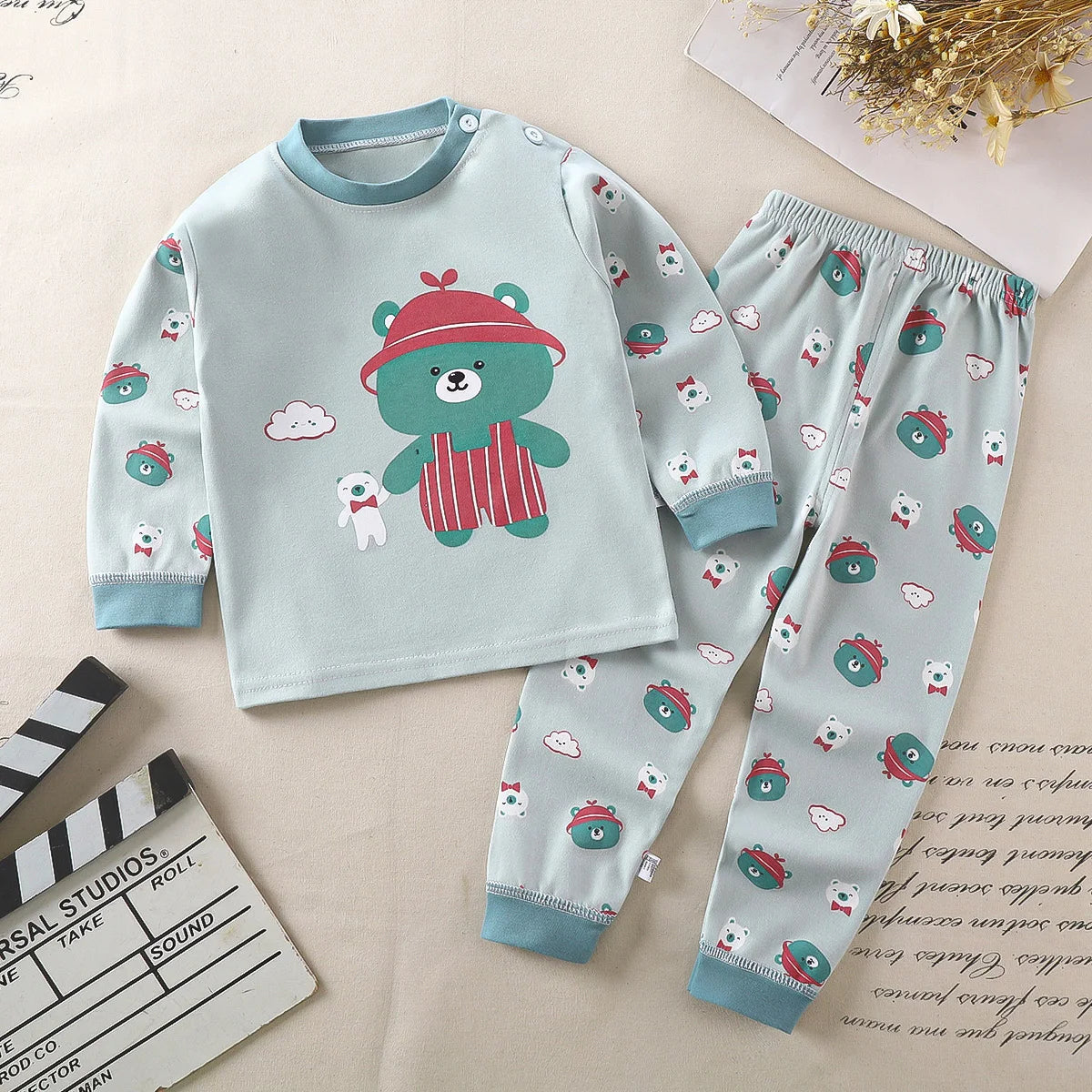 2024 Girls Comfortable 100% Cotton Long-Sleeved Sleepwear Pajamas Suit Breathable Relaxing Cartoon-Printed Pajamas for Children
