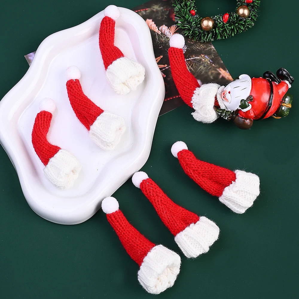 iYOE 10pcs Festive Christmas Mini Santa Hats Scarf Red & White Fabric for Party Supplies Festive Holiday Decorations