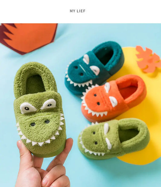 Cute green plush slippers with dinosaur cartoon pattern, suitable for toddler boys and girls, indoor wear